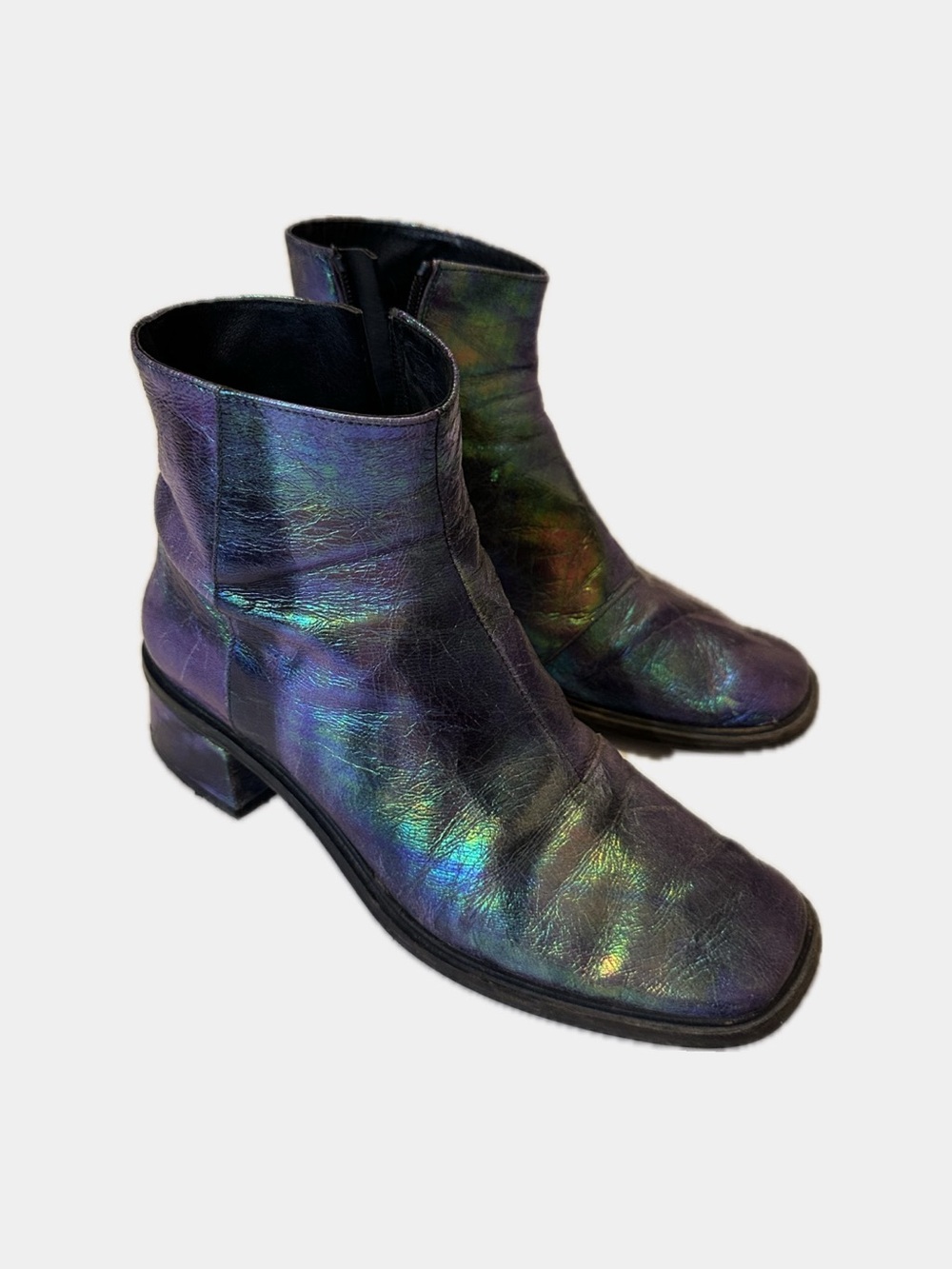 L'INTERVALLE Iridescent Purple Ankle Boots